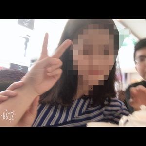 Blouses\ asymmetric off-shoulder shirt